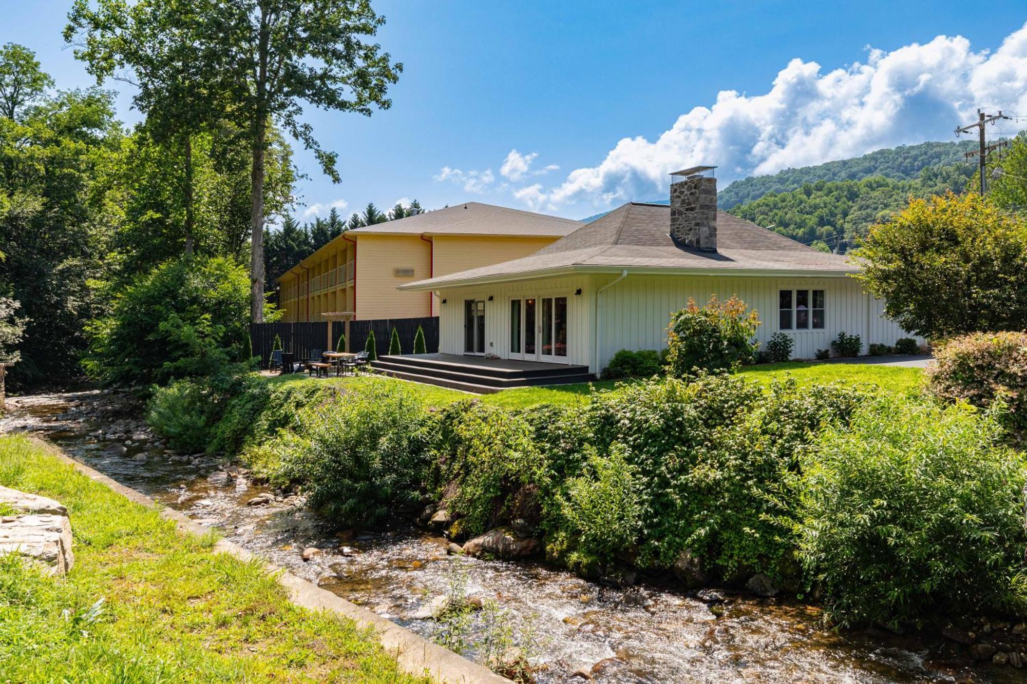 Dogwood Boutique Motel Maggie Valley Esterno foto